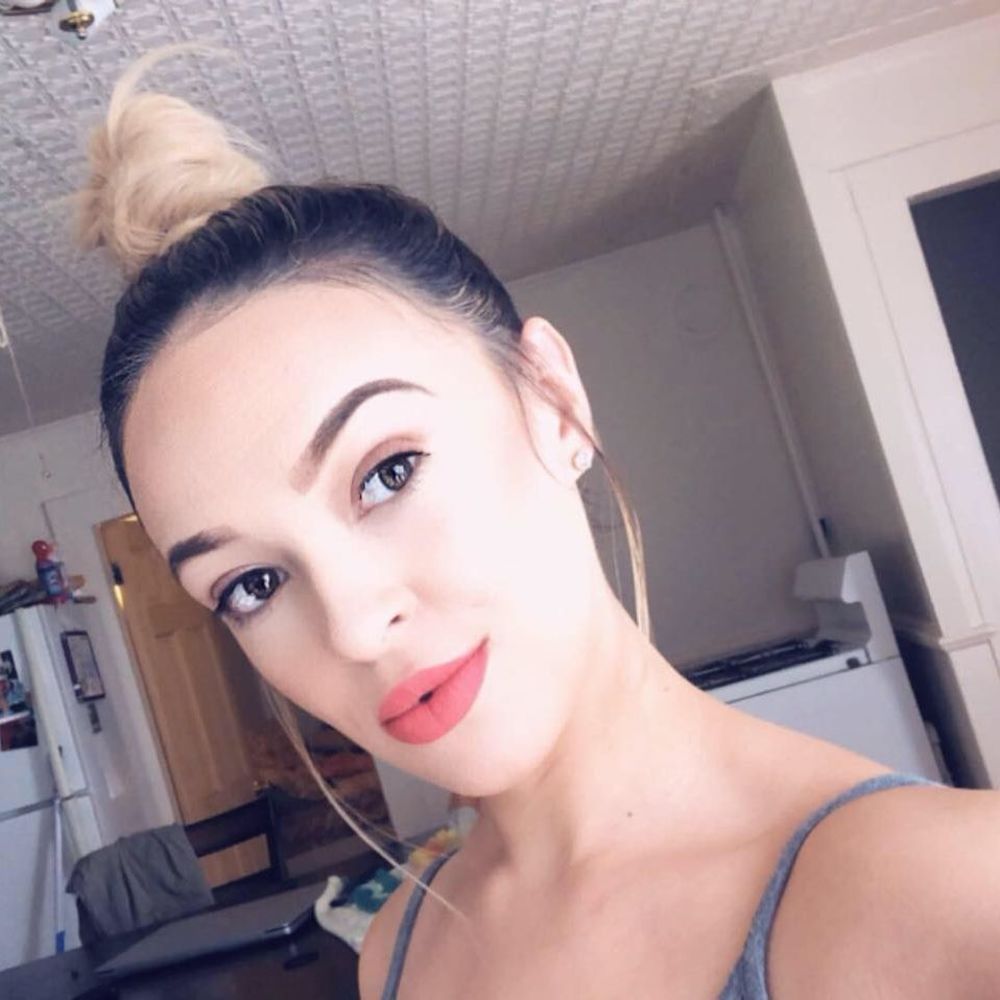 Meet your Posher, Ashley